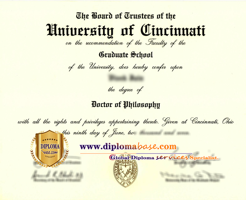 What types of degrees are offered by the University of Cincinnati?